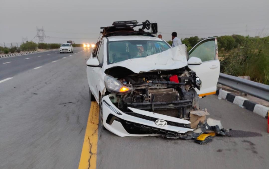 Damaged car after colliding with a cow on Agra Lucknow Expressway in Fatehabad