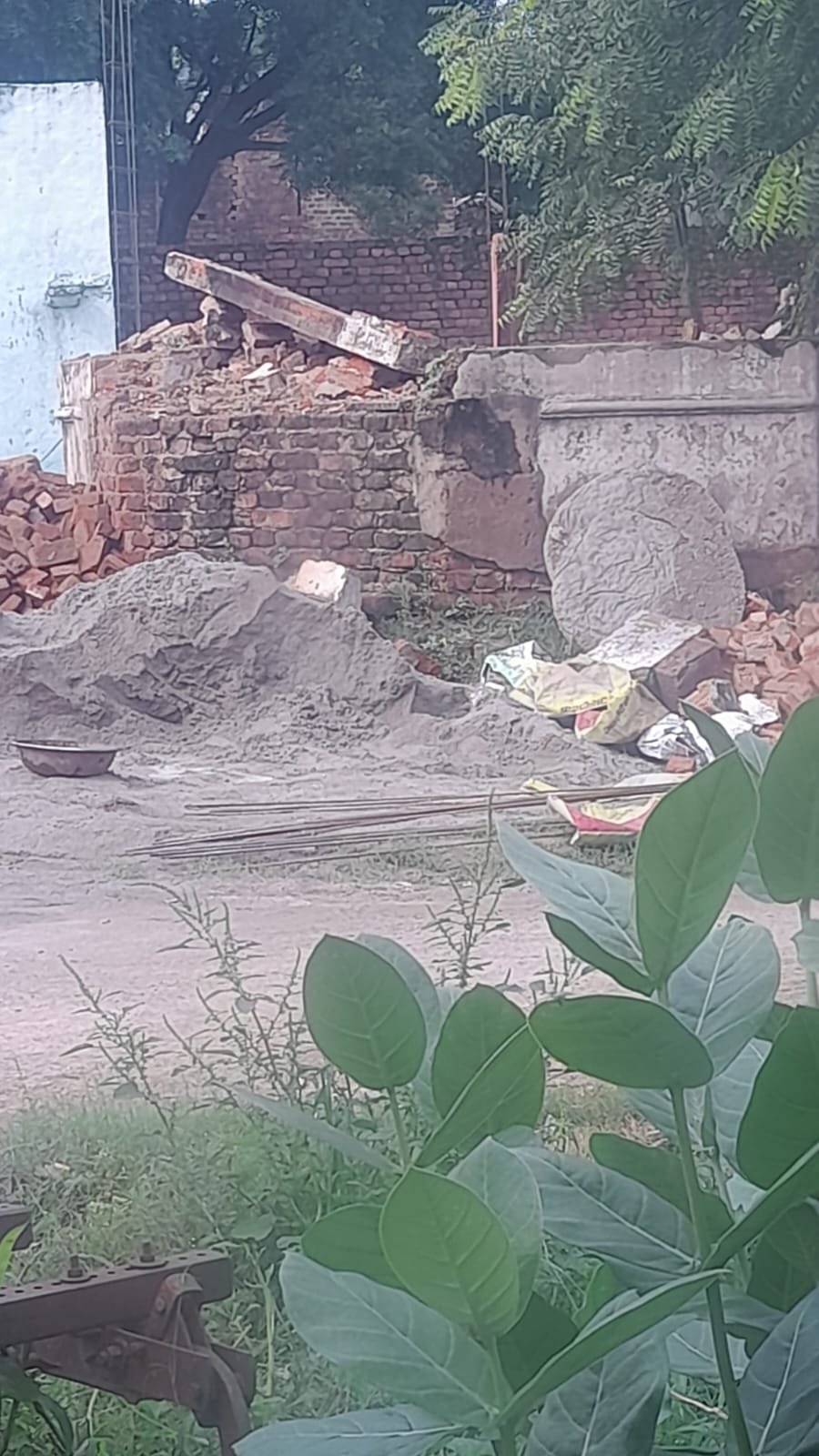 ld historical well in Bhahai village Agra Uttar Pradesh
